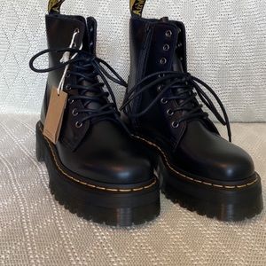 New Dr. Martens Jadon Platform 8-Eye Combat Boot in Size 7 W EU 38 Black!